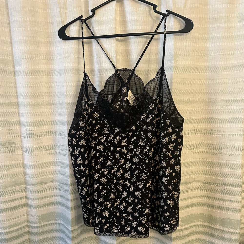 618 women’s lacy tank top